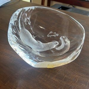 Mat Jonasson Etched Crystal Otters